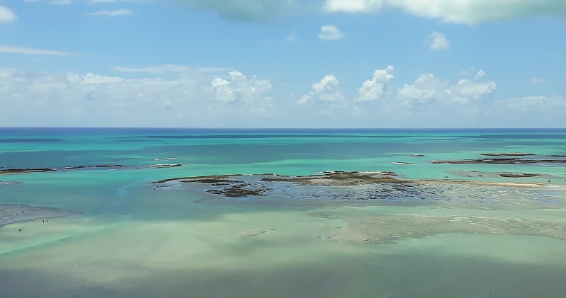 巴西Alagoas Maragogi的天然珊瑚礁屏障