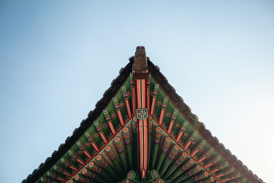 首尔,韩国。天空俯瞰古老的韩国房屋和韩屋。背景库存图片。
