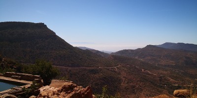 公路旅行-蜂蜜谷-格罗特赢Timdouine