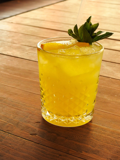 鸡尾酒的mezcal