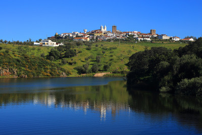 葡萄牙阿连特茹Portalegre。阿维兹历史悠久的山顶村庄