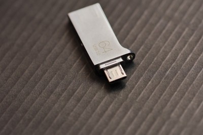 银色u盘，64gb, 3.0