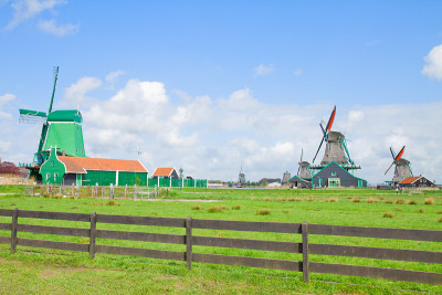 在Zaanse Schans的荷兰风车