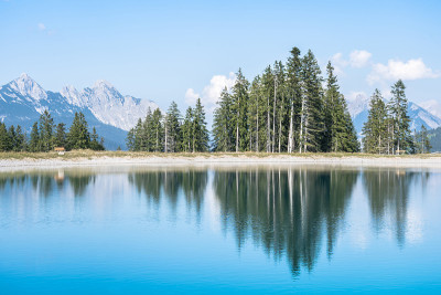 山湖景观