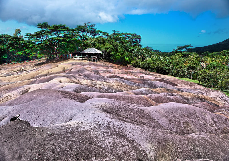 毛里求斯最著名的旅游胜地——Chamarel——七彩大地