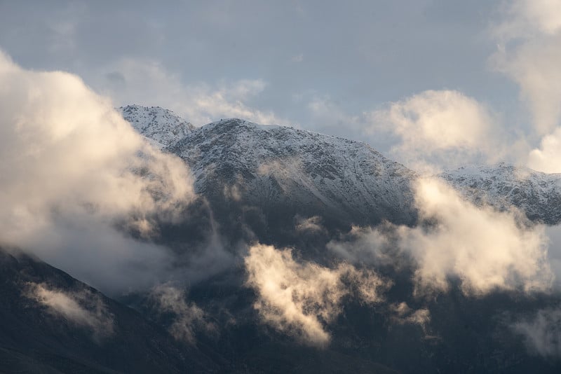 美丽的山在自然景观景观从巴基斯坦