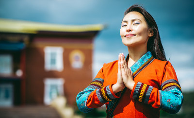 美丽的亚洲女性