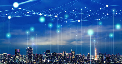 现代城市景观与通讯网络概念。电信。物联网(IoT)。信息通信技术。5克。智能城市。数字转换。