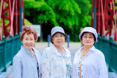 日本老年妇女旅游