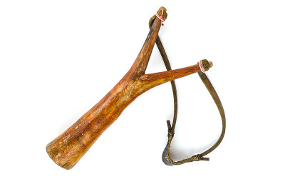 弹射器