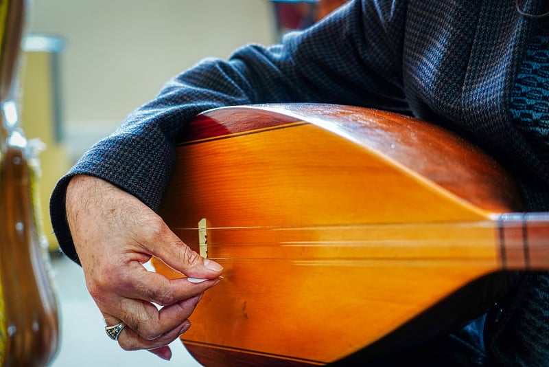 土耳其传统民族乐器baglama saz