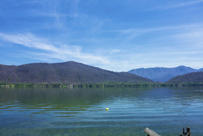 泻湖宁静