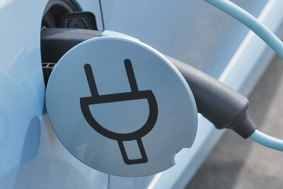 充电电动汽车