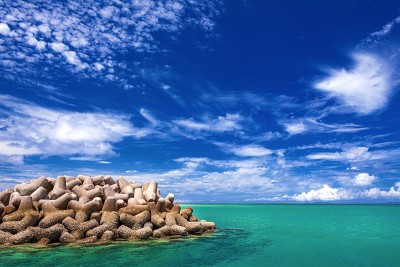 日本冲绳县的Hatoma岛夏日美景