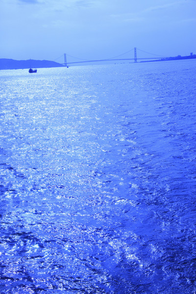 Akashi-Kaikyo桥
