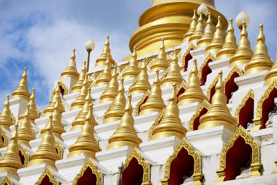 泰国Tak省Mae Sot的Samphutthe chedi。