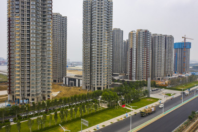 航拍广东东莞在建商业建筑