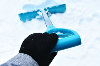 冬天的雪铲