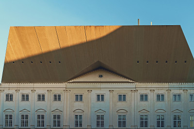 塔尔图大学纳瓦学院。