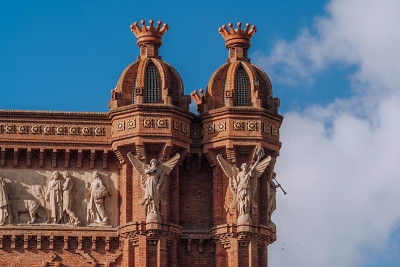 Triomf凯旋拱门，由建筑师Josep Vilaseca i Casanovas建造，作为1888