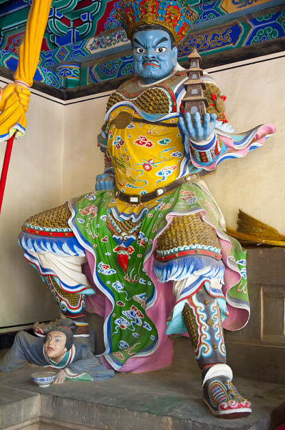 中国武士雕像