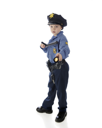谨慎的小警察