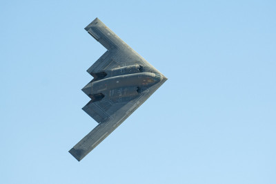 b - 2隐形轰炸机