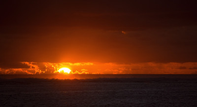 太阳落海