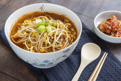 方便面豆芽，泡菜