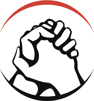 充满活力的双手在胜利中紧握