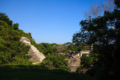 碑刻寺和故宫。