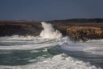 暴风雨和巨浪，Belle-Ile-en-Mer，布列塔尼，法国