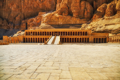 埃及。卢克索。Deir el-Bahari (Deir el-Bahri)。哈特谢普苏特的太平间神殿