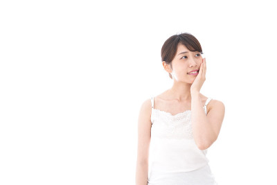 年轻女性皮肤护理