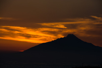 黄昏的天空和北海道富士山
