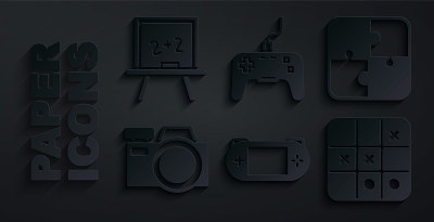 设置便携式视频游戏控制台，拼图玩具，照片相机，Tic tac toe, Gamepad和黑板图标。向