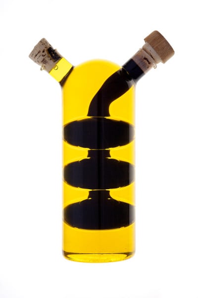 橄榄油和香醋手工吹瓶