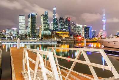上海夜间现代城市建筑景观