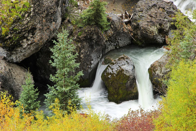 Sneffels Creek的特写，科罗拉多州