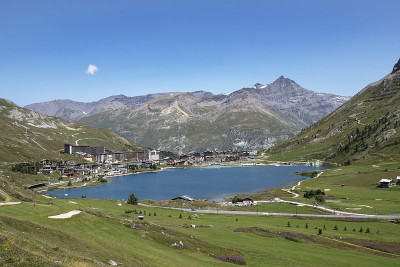 夏季山地景观