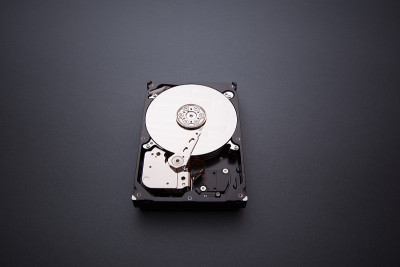 硬盘驱动器HDD