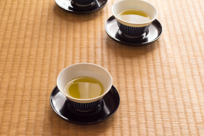 日本茶，放在榻榻米里