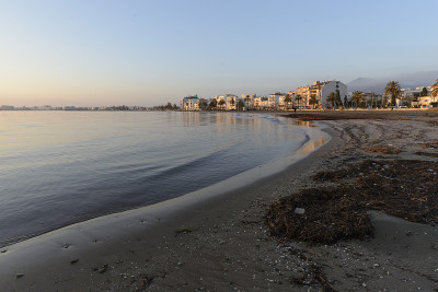 玫瑰:地中海沿岸加泰罗尼亚，布拉瓦海岸的日落