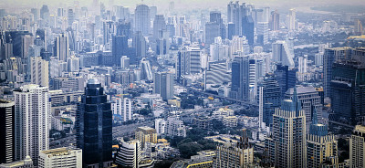 鸟瞰图曼谷现代办公大楼，公寓在曼谷市，曼谷，泰国