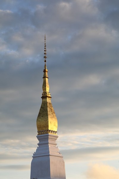 Wat Phra That Choeng Chum是泰国Sakon Nakhon省中心的一座古塔