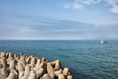 海防波堤