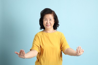 资深亚洲女人