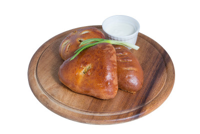有各种馅料的美味馅饼。孤立。特写镜头。