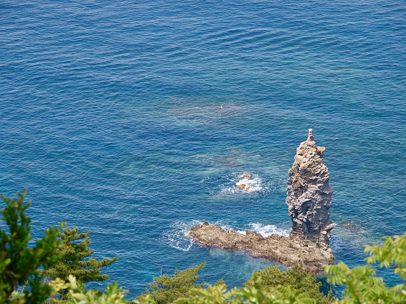 蜡烛摇滚/冲电气岛,岛