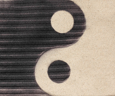 沙子上的阴阳符号